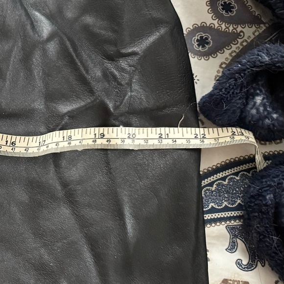 Leather skirt - Picture 7 of 7